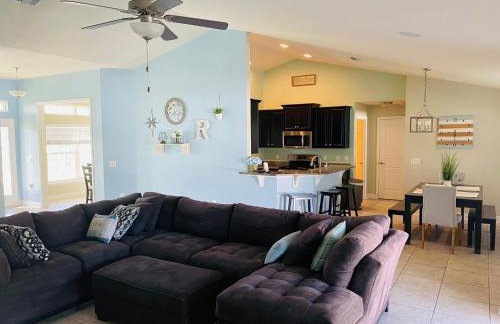 Gone Coastal! Large Heated pool home 30 min from beaches! - Foto 10