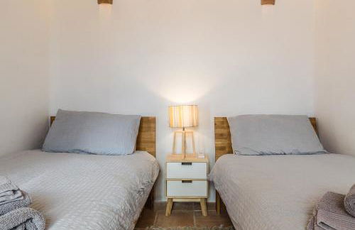 Casa Sol - traditional village house with pool and view - Foto 4