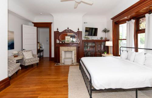 Boutique Style Condo Near Downtown Waterfront - Foto 16