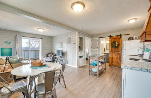 Lake and Trail Access Cape Fair Cottage with Deck - Foto 8