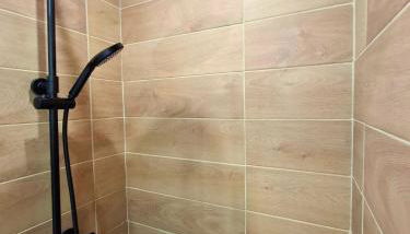 Jardin de Camargue - T4 avec parking, WIFI, vélos & jardin, proche mer - Photo 3, Shower