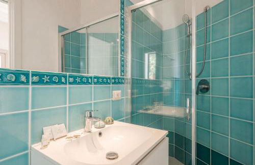 Discesa a mare - Lussuosa Villa a 180 sul Mare - Foto 36