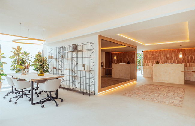 AMA Ibiza Beachfront Suites - Foto 6