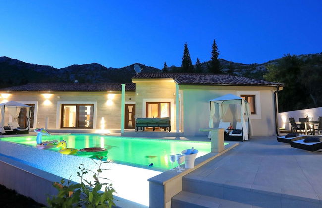 Villa in Starigrad With Heated Pool - Foto 38