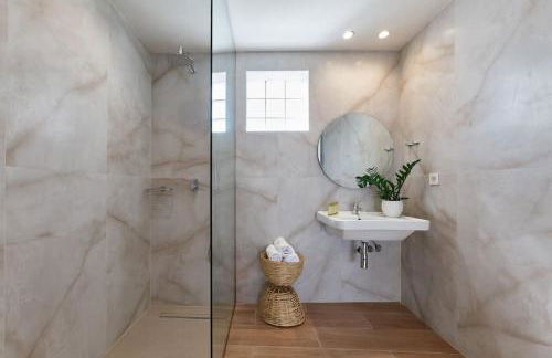 New Crete apartment in Stavromenos Coast w/pool - Photo 10