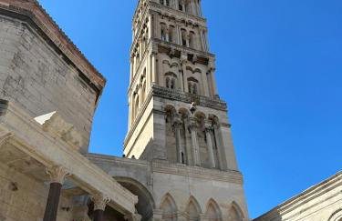 ANGEL BY THE SEA LUXE Apartment - Photo 31