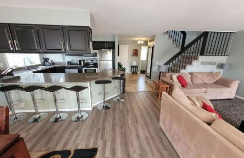 Beautifully Updated Lakefront Escape-Pets welcome! - Foto 34