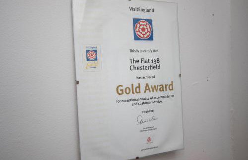 The Pottery Flat Chesterfield Three Star Gold - Foto 17