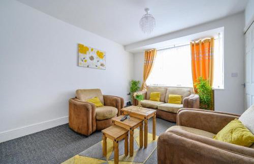 Comfortable 2-Bed Home with Free Parking - Foto 1