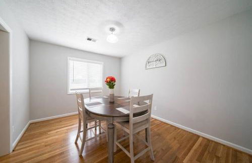 Cozy Brick Ranch Home owned and operated by an Army Soldier!! - Foto 9