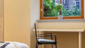 Central, Cozy 2BR-1BA-Haymarket - with Parking - Foto 5
