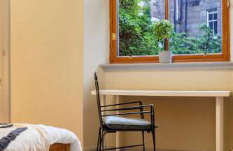 Central, Cozy 2BR-1BA-Haymarket - with Parking - Foto 5