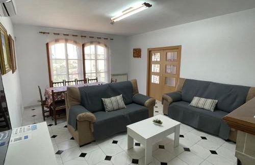 Casa rural VISTABLANCA en una sola planta con bonitas vistas y piscina - Junto a la capital y la Alhambra - Foto 48