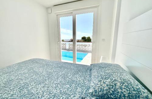 Mediterranean Villa with Private Pool & Sea View - Foto 17