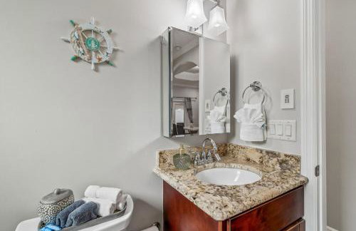 3br,3ba home near Downtown and Airport, Walk to the Stadium - Foto 23