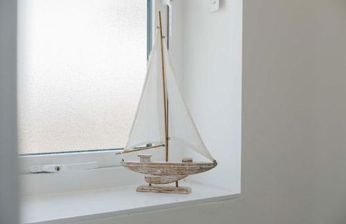 Pristine and Modern Home away from Home - Photo 50