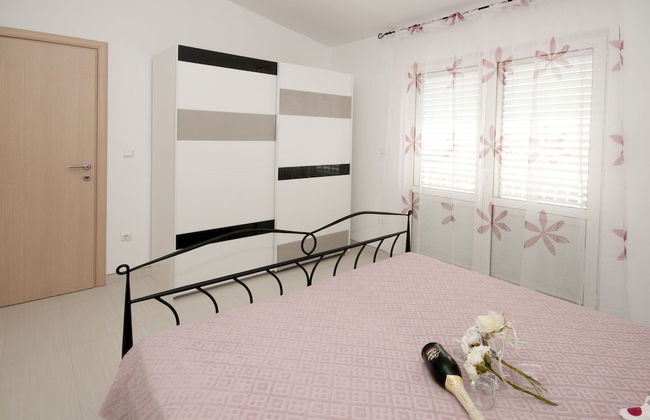 Apartment in Seget Donji With Terrace - Foto 3