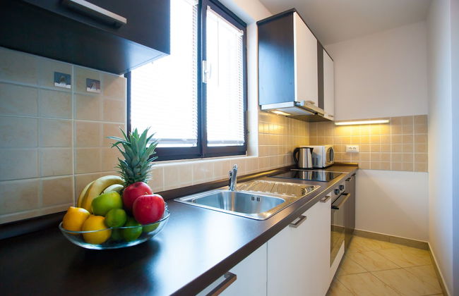 Urban Premium Apartments - Adults Only - Photo 8