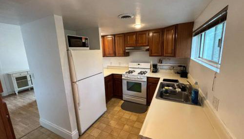 2nd Floor suite, close to ISU, Mill, & downtown - Foto 2, Other