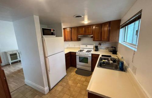 2nd Floor suite, close to ISU, Mill, & downtown - Foto 2