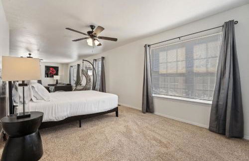 Spacious Lakefront View With Hot Tub and Pool NH - Foto 58