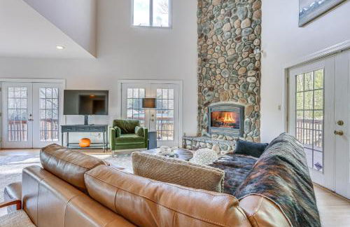 Secluded Kerhonkson Retreat with Deck and Views! - Foto 7