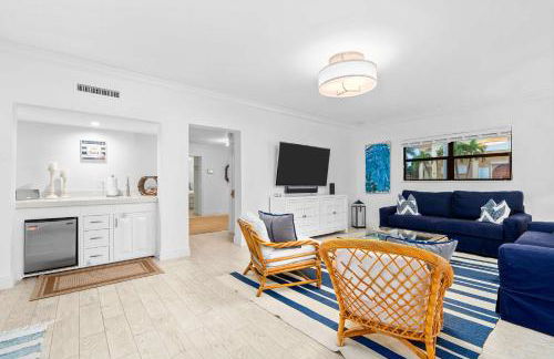 Deep Blue Waterfront Gem Pool Kayaks Dock - Foto 11