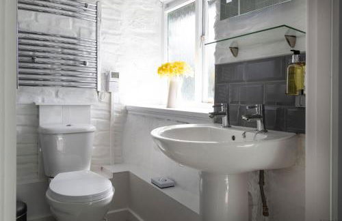 Cowshed Cottage with Log Burner & Shared Dog Field - Foto 15