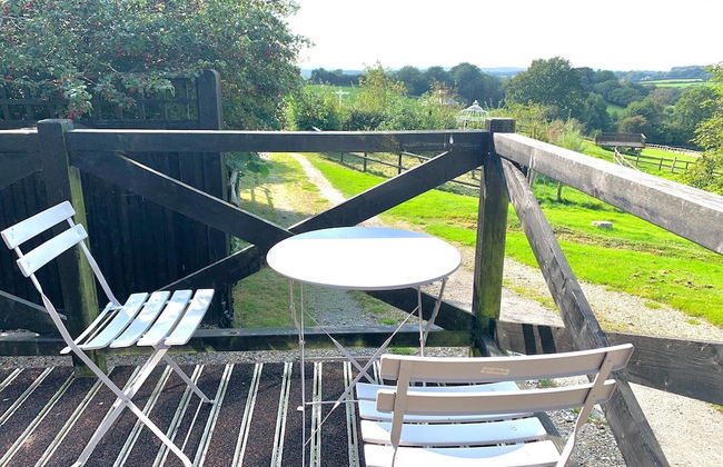 Flint Cottage - Sleeps 6 - Private Woodland - Foto 19