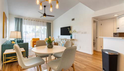 2BR Beach Getaway - Pool Gym Near Space Coast - Foto 2