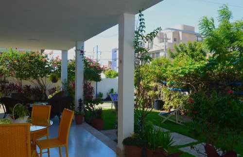 Casa sensacional a 80 metros da beira mar - Foto 2