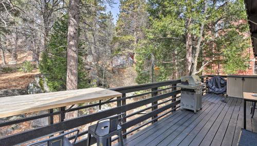 Modern Cabin w/ Game Room & Deck, Near Skiing - Foto 3