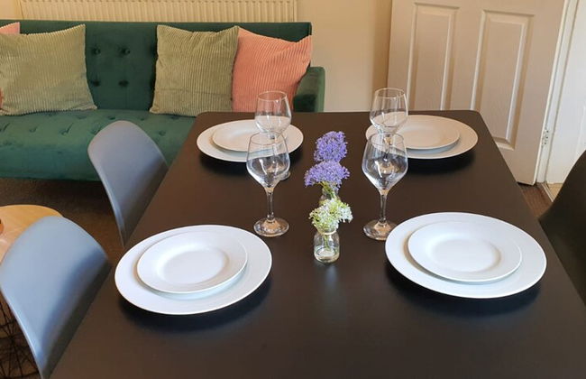 Spacious House in Stoke - Photo 30