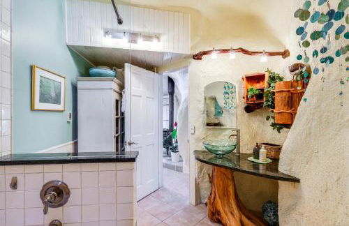 Less Than 6 Mi to Arlington Whimsical Stone Abode! - Foto 23