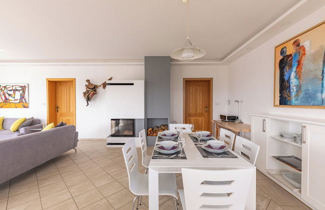 Luxury 10-bed Villa With View, Pool, Playground - Photo 25