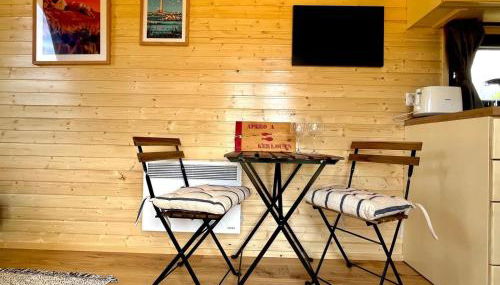 The Legendary Coast by Tiny Away - Foto 5