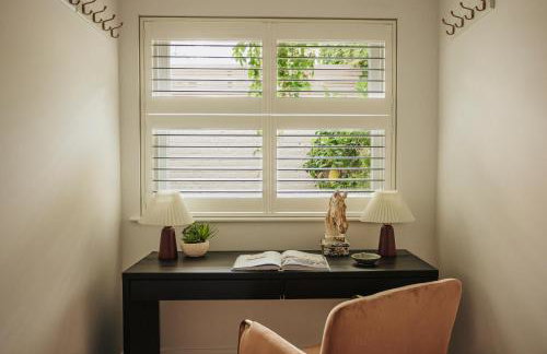 Luxury Fulham Townhouse with a Bar & Games Room - Foto 54