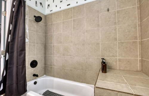 The Fun House - Parking - 2 King Bed, Massage Chair - Foto 24