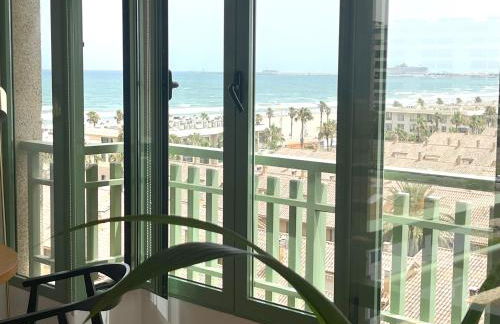 Stylish well-connected beachfront flat - Foto 51