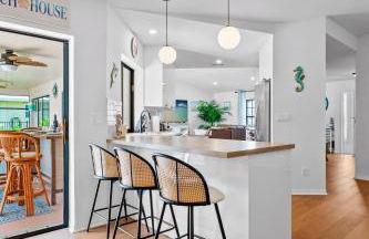 Pelican Paradise! Waterfront, BBQ, Heated Pool, King Bed, Luxury, Family Fun & More - Foto 23