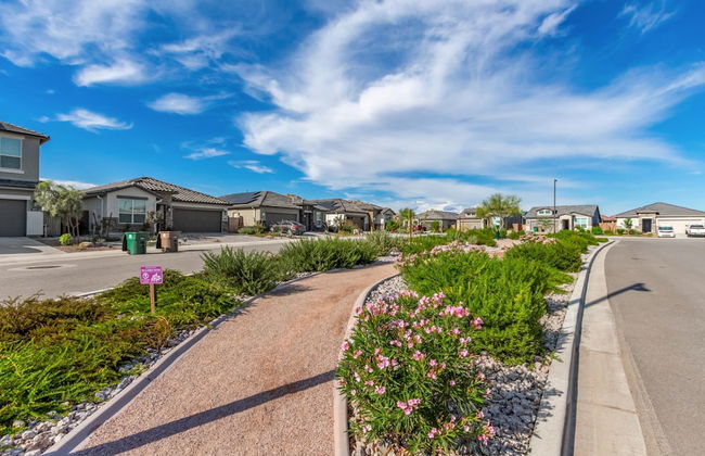 Charming Home in the Desert - Photo 35