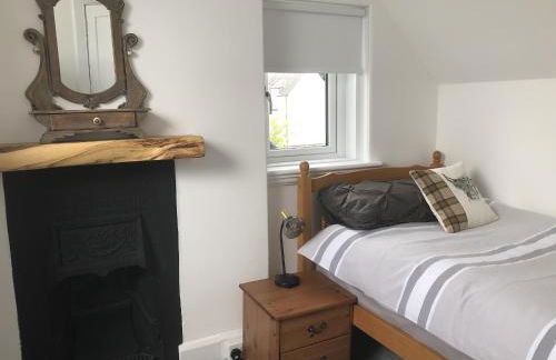 Seacot Cottage in the heart of the Highlands - Photo 4