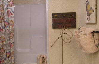 C21, Three bedroom, three bath log-sided, luxury Harbor North cottage with hot tub cottage - Foto 49