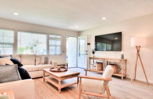 Beachside Bliss Spacious 3BR Retreat, Steps to Ocean - Foto 13