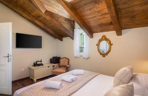 Villa Cavalleria Rusticana with heated pool and vineyard - Photo 75