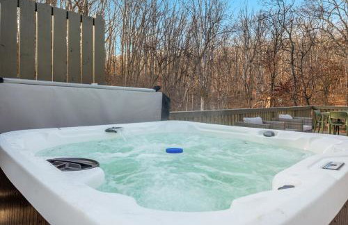 Sky Dome - Romantic Stay, Hot Tub, Wi-Fi, AC & Heat - Photo 8