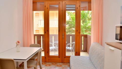 Comfy Flat With Terrace Next to the Beach - Foto 5