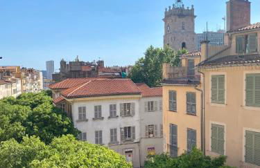 T3 Chaleureux - Vieux Toulon - Proche Port - Foto 4