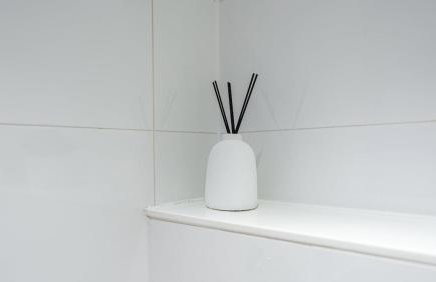 Modern 1BR - Parking Included -Sleeps 6 - Foto 15