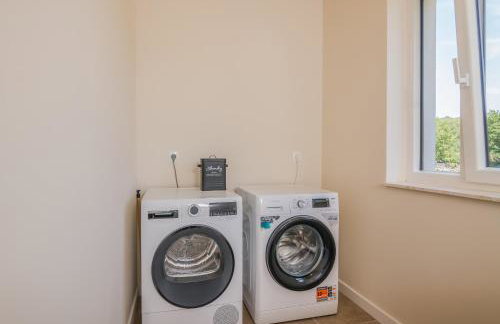 Villa surrounded by nature - Photo 3